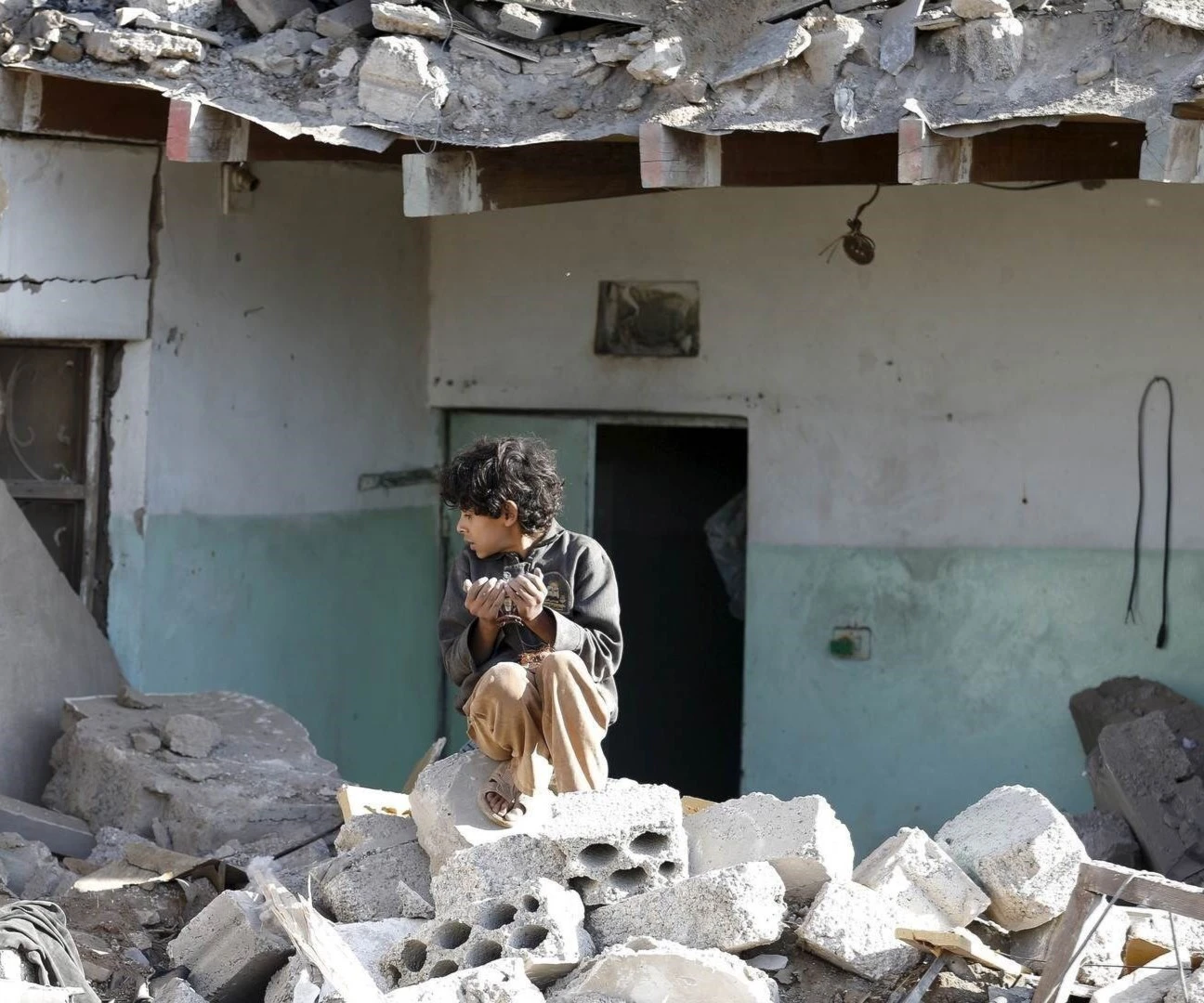 Saudi coalition crimes in Yemen Saudi coalition crimes in Yemen