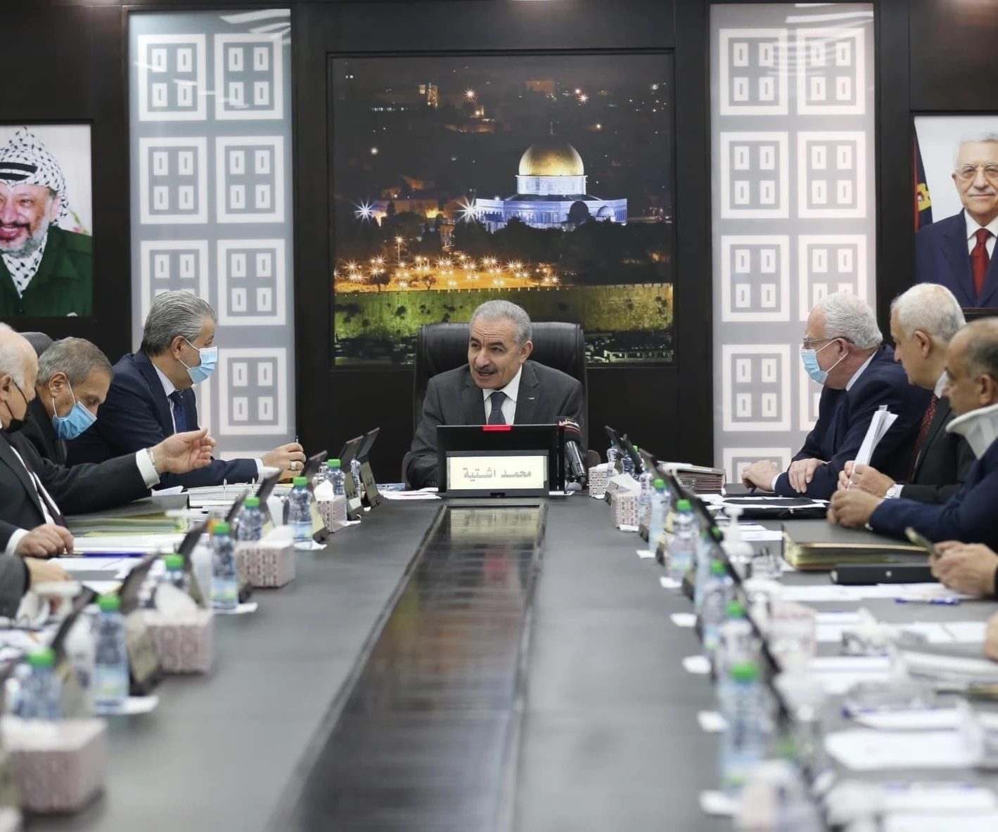 A spokesperson for the Palestinian government urged support for Palestinians stationed in Al-Aqsa. A spokesperson for the Palestinian government urged support for Palestinians stationed in Al-Aqsa.