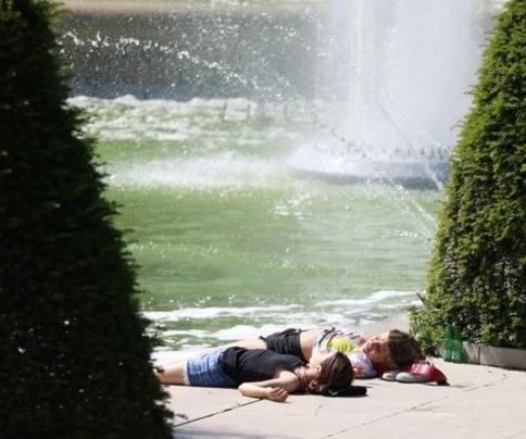 Europe swelters in record-breaking June heatwave Europe swelters in record-breaking June heatwave