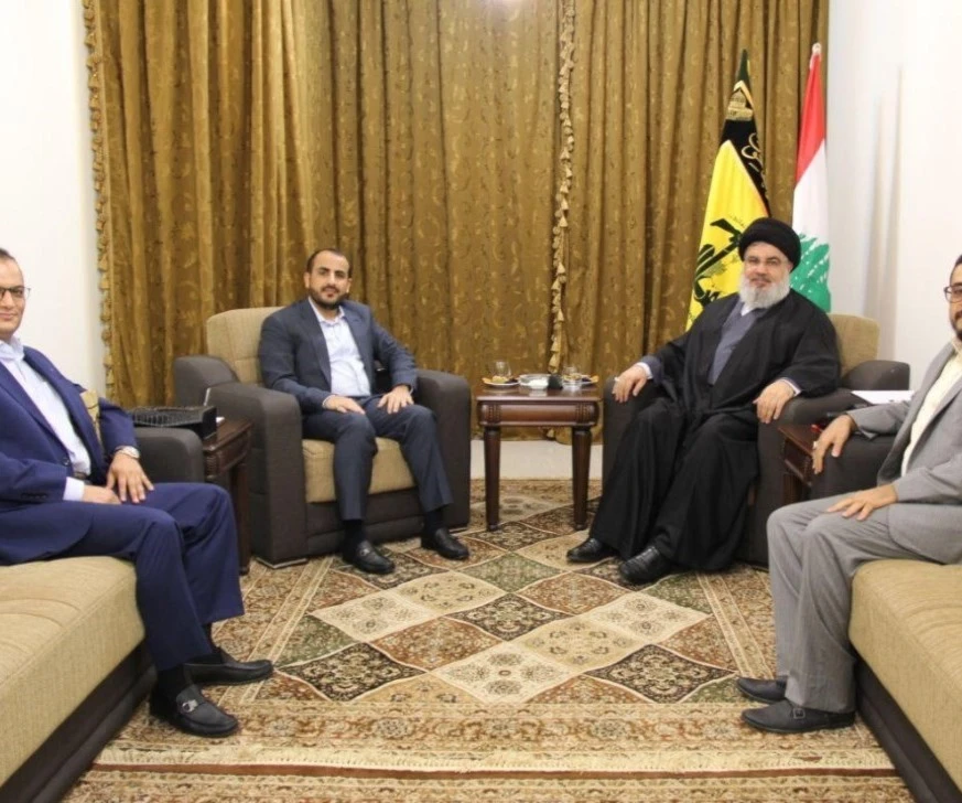 Ansar Allah spokepserson Mohammad Abdulsalam heading the Yemeni delegation meet with Hezbollah Secretary-General Sayyed Hassan Nasrallah Ansar Allah spokepserson Mohammad Abdulsalam heading the Yemeni delegation meet with Hezbollah Secretary-General Sayyed Hassan Nasrallah