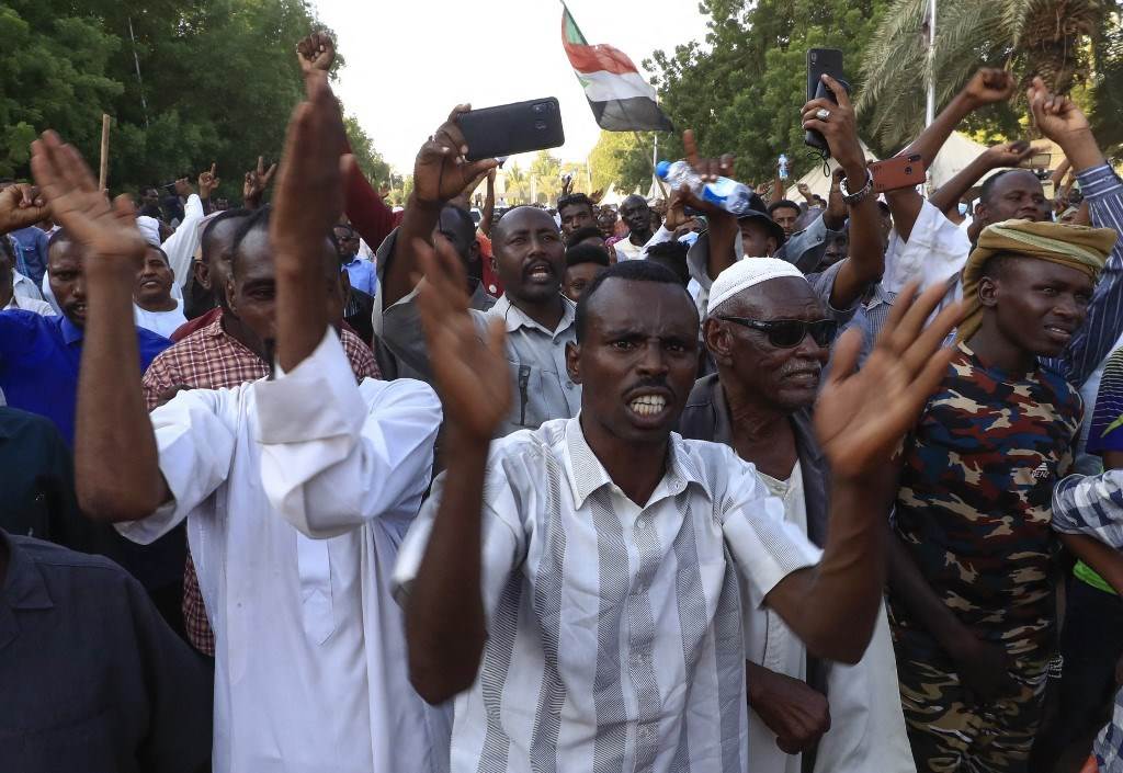 Ruling Coalition Calls for Building One United Sudanese Armed Force