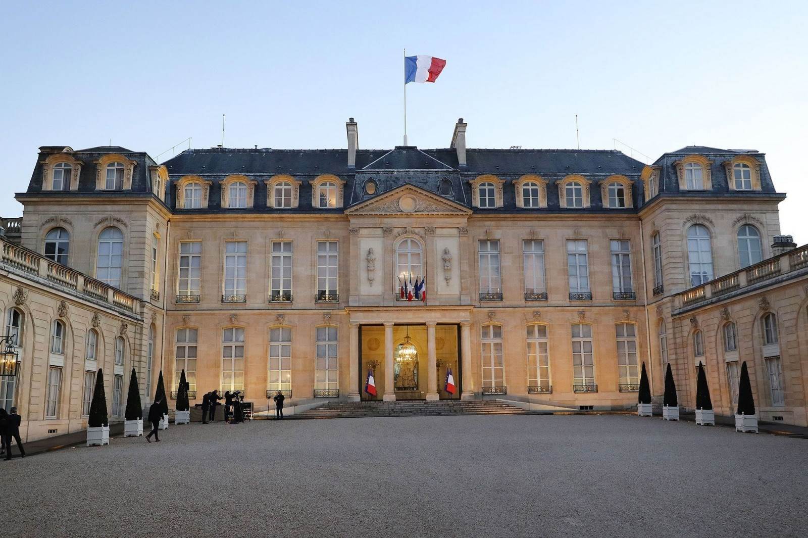 Elysee Palace: Macron is firmly committed to developing relations with Algeria