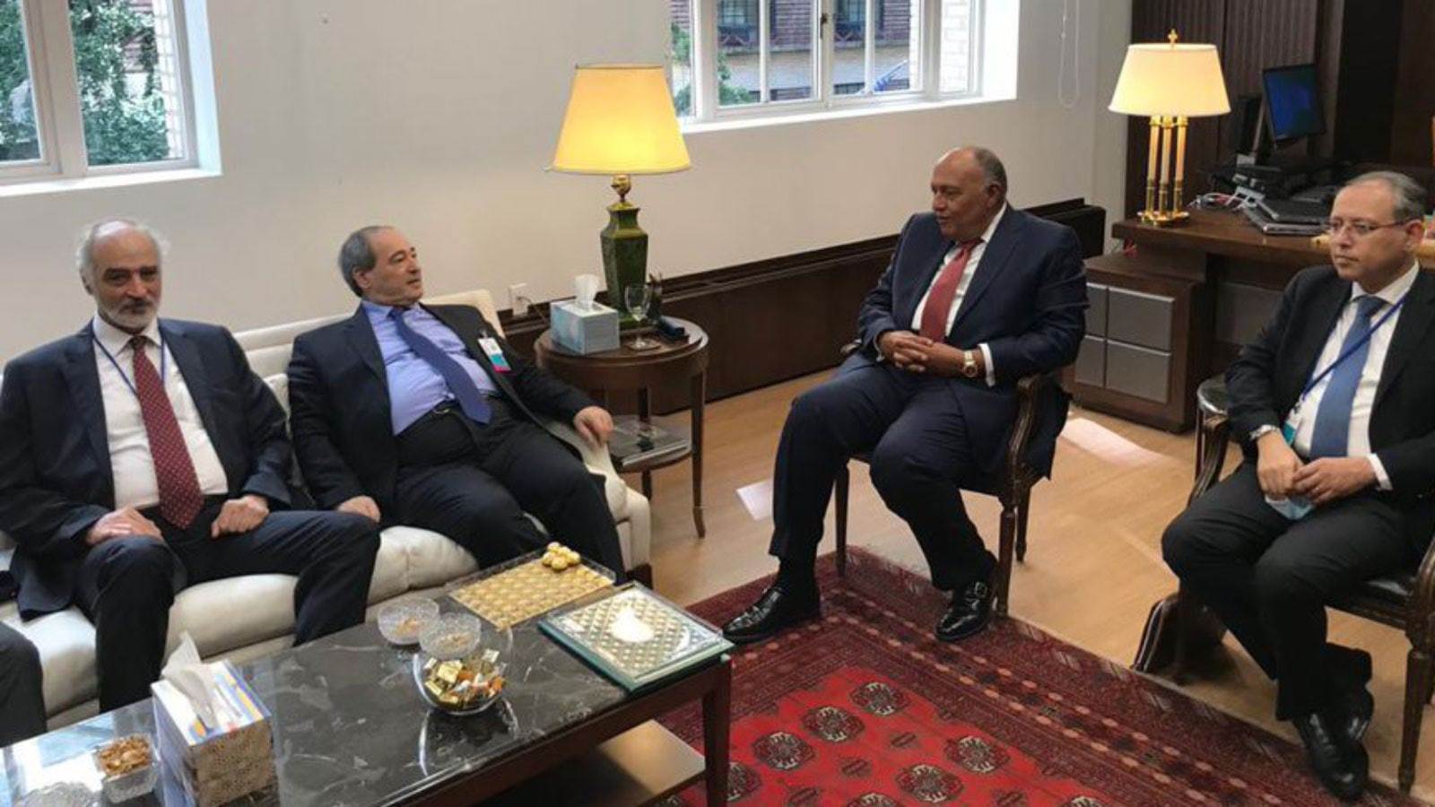 Syrian Foreign Minister Faisal Mekdad meeting with Egyptian Foreign Minister Sameh Shoukry in New York, 24 September, 2021