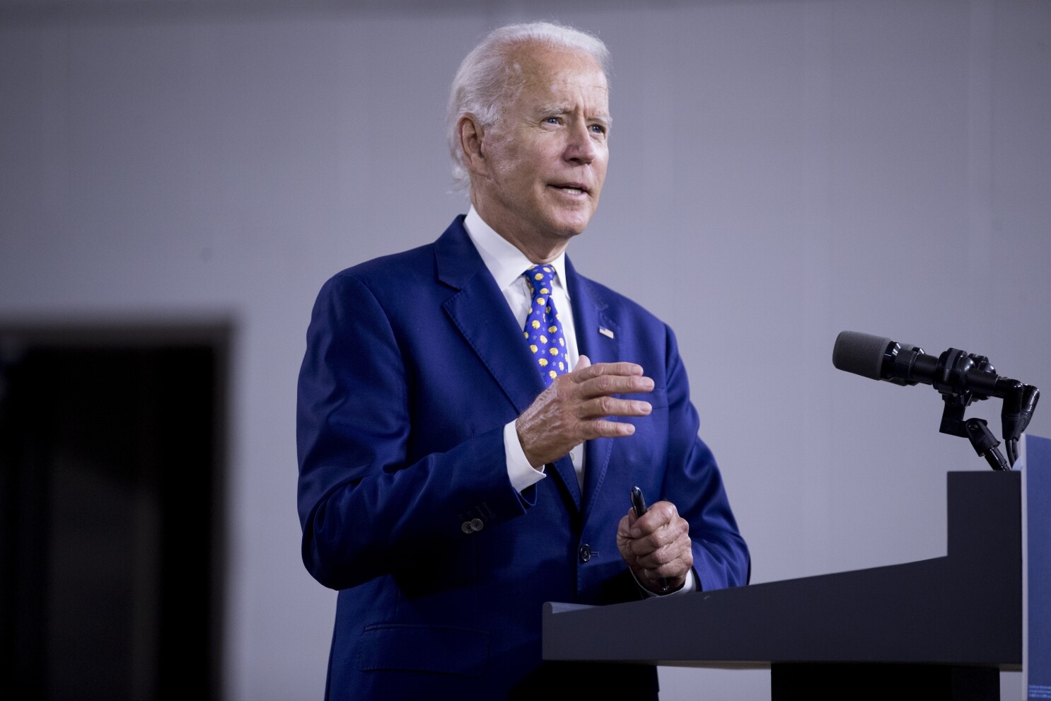 Biden backs controversial Senate maneuver to push voting reforms past Republicans