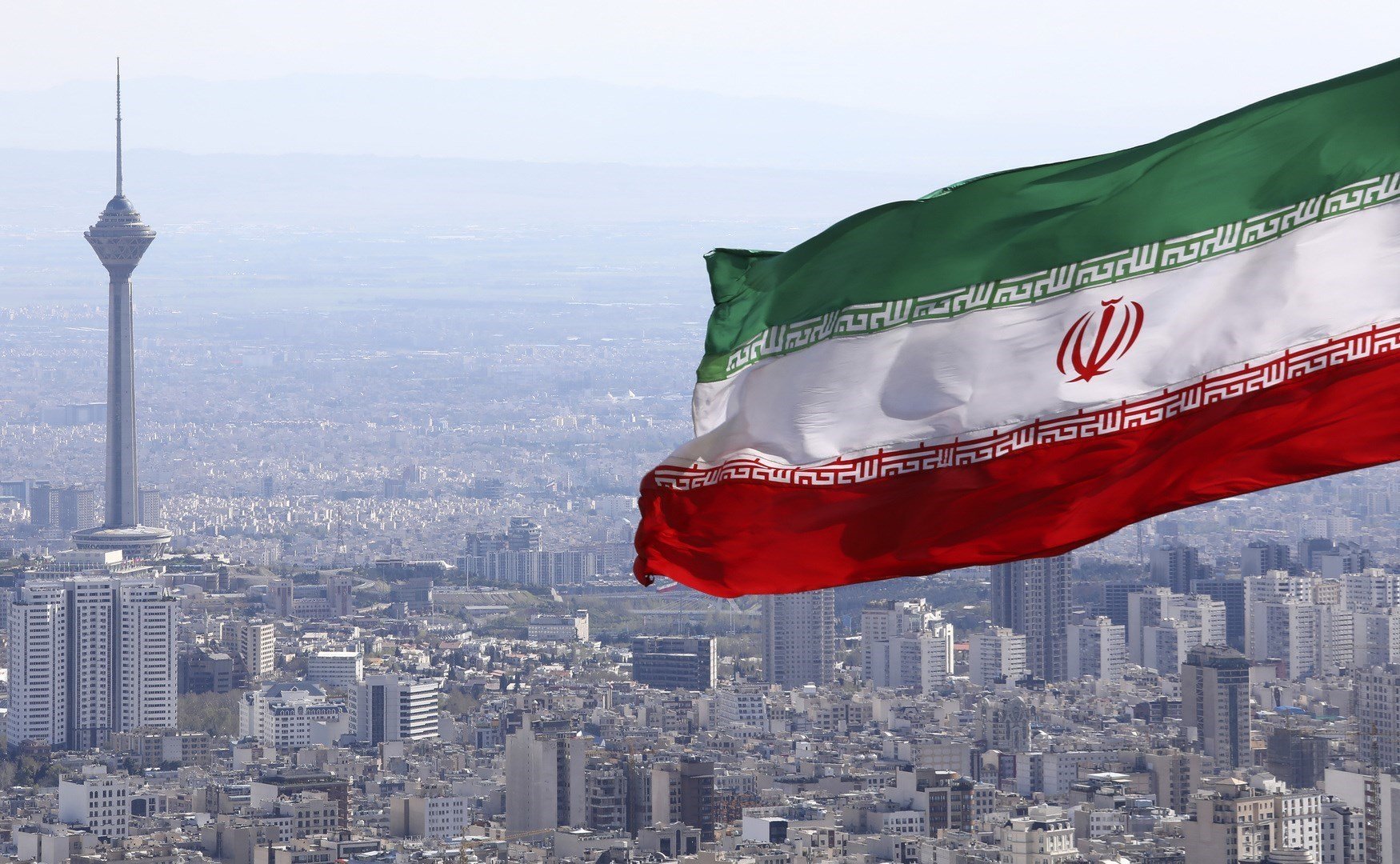 Iranian judge survives assassination attempt.