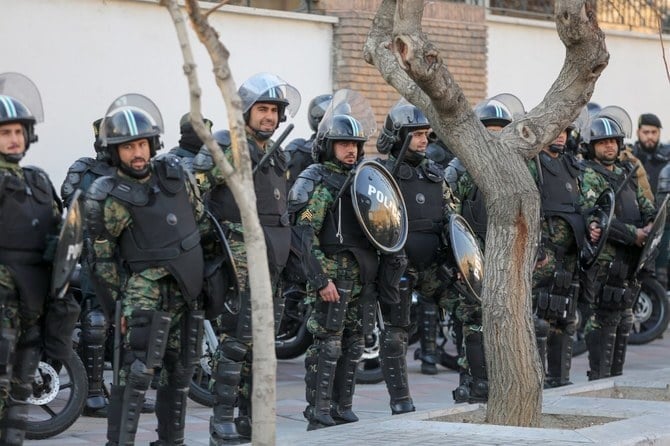 Iranian riot police personnel