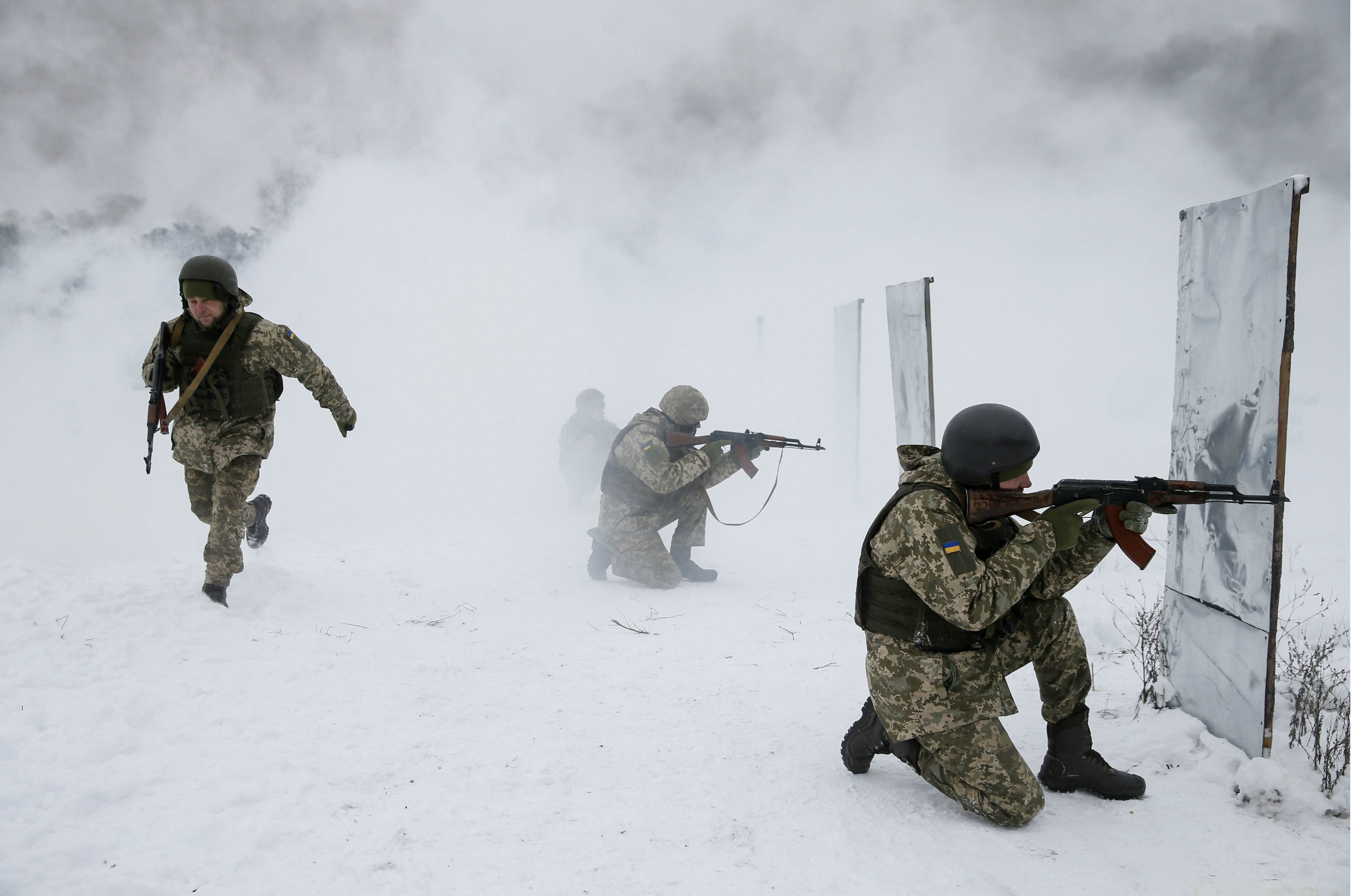 Ukrainian Army reservists engage in military exercises at the 169th Training Centre in Chernihiv, Ukraine, on December 19, 2018. (Reuters)