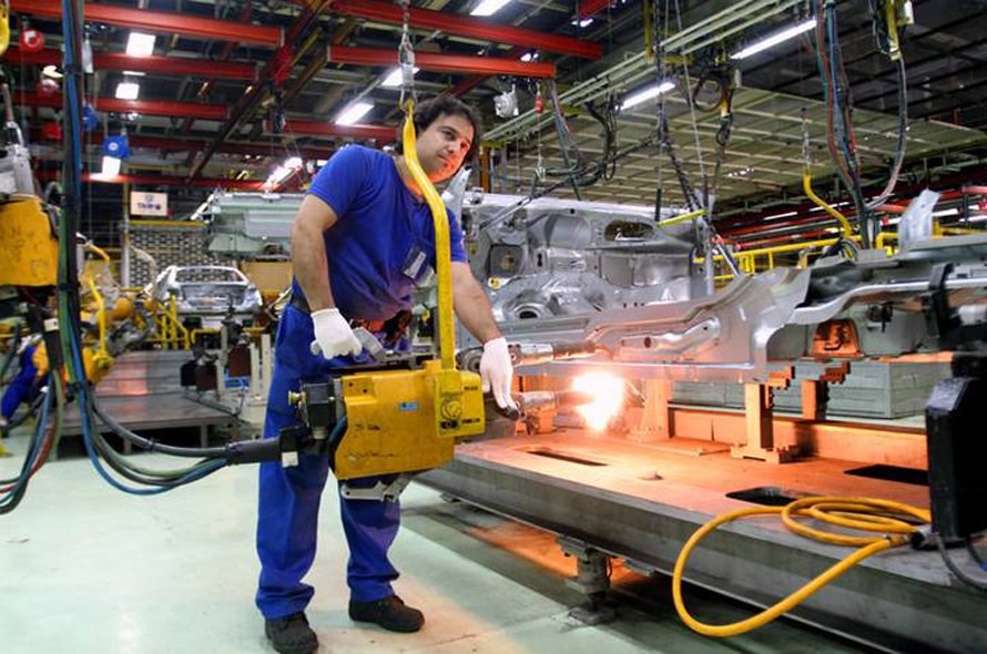 Car manufacturing in Tehran, at the main plant of Iran Khodro Company