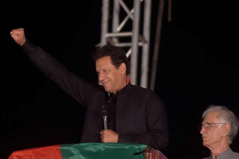 Pakistan's Interior Ministry vows to arrest Imran Khan: Reports