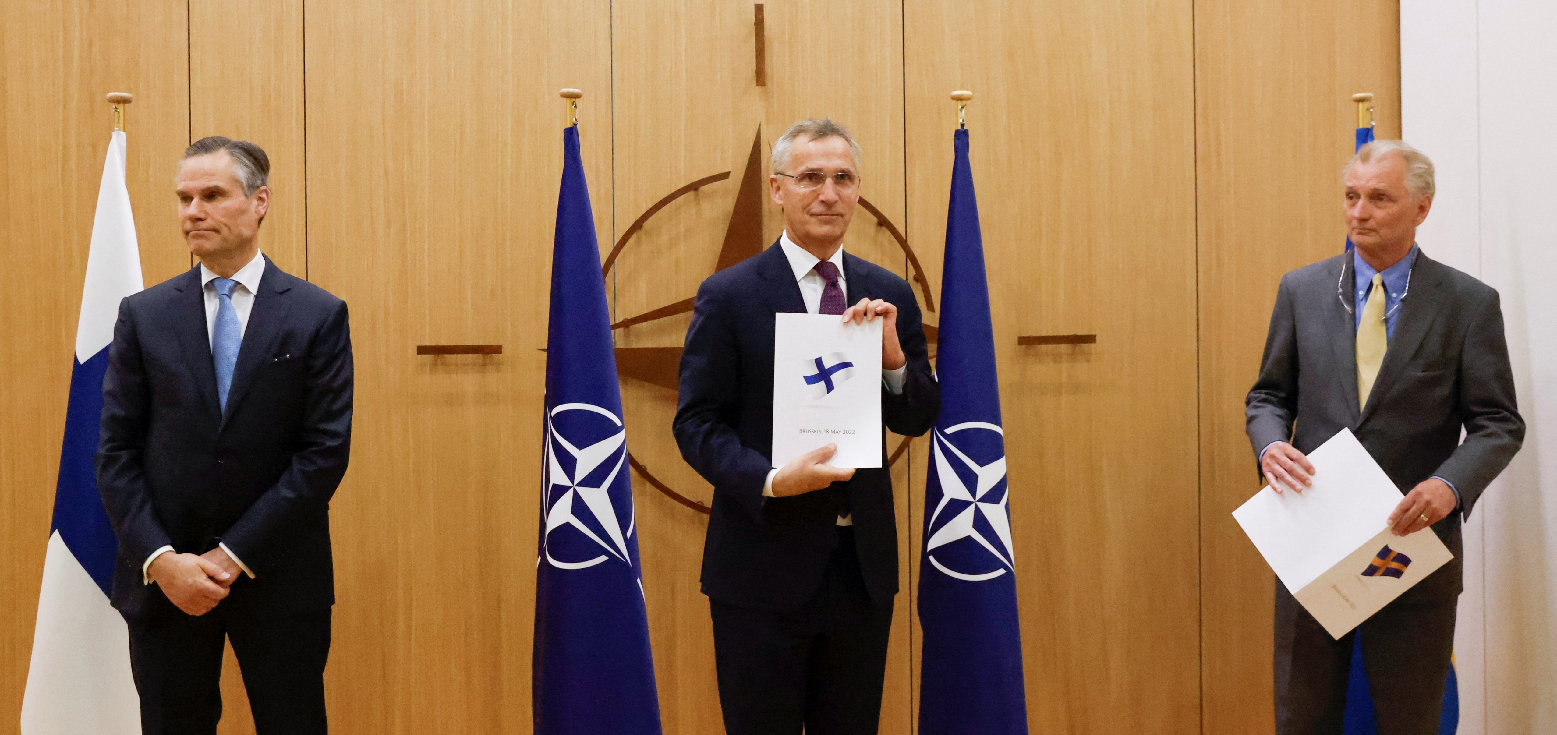 Finland, Sweden hand in applications to join NATO.