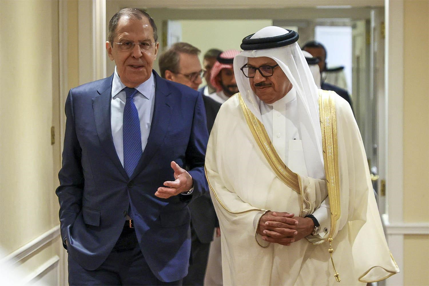 Russian Foreign Minister Sergey Lavrov and Bahraini Foreign Minister Abdullatif bin Rashid Al Zayani