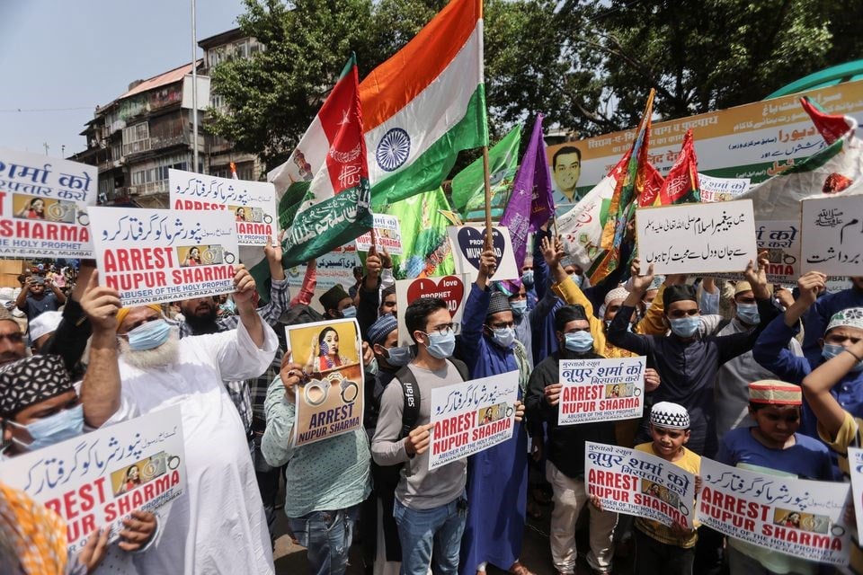India police kills 2 in protests against anti-Islam remarks