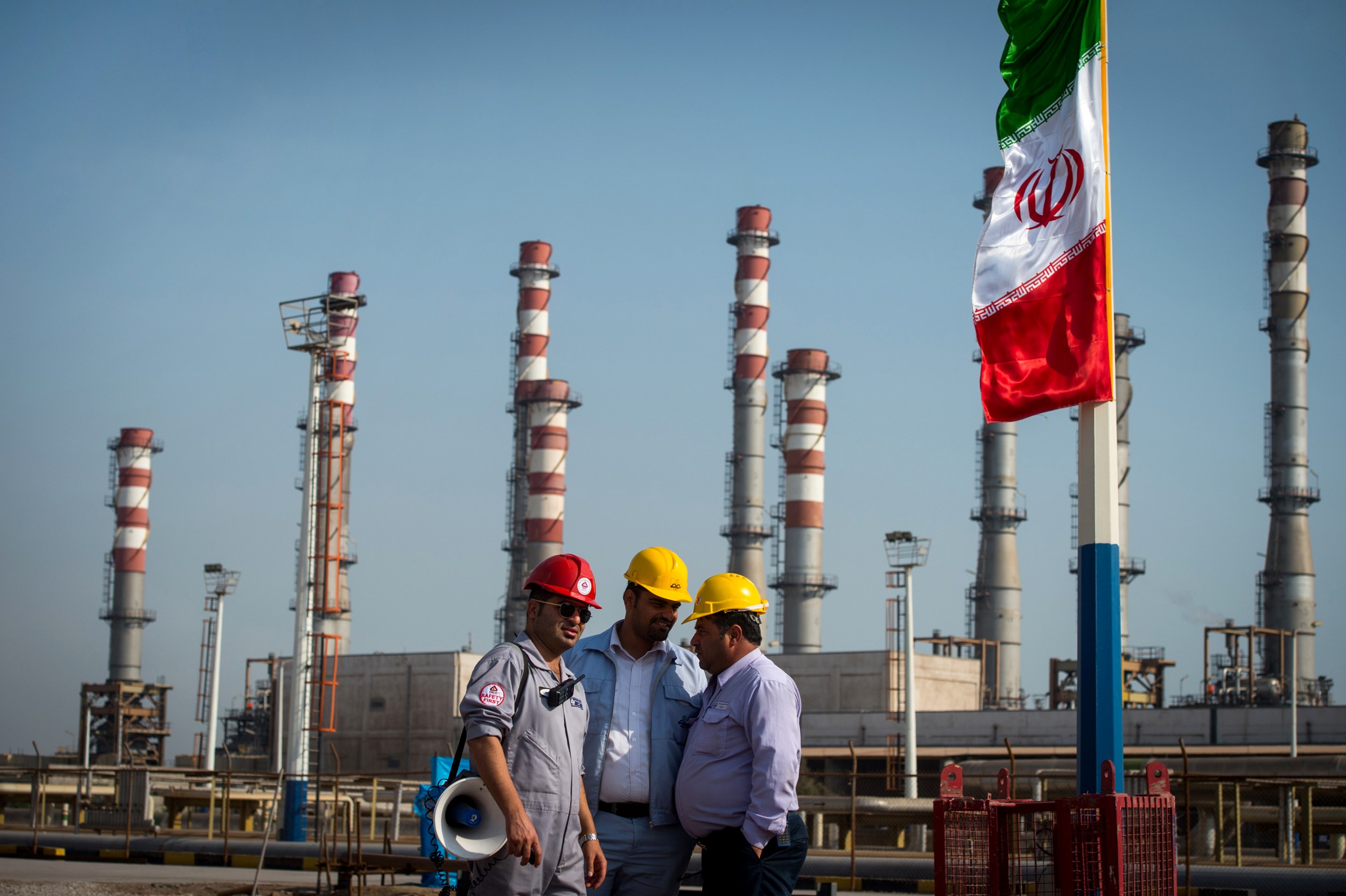 Employees at a facility at the Persian Gulf Star Co. gas refinery in Bandar Abbas, Iran (Bloomberg)