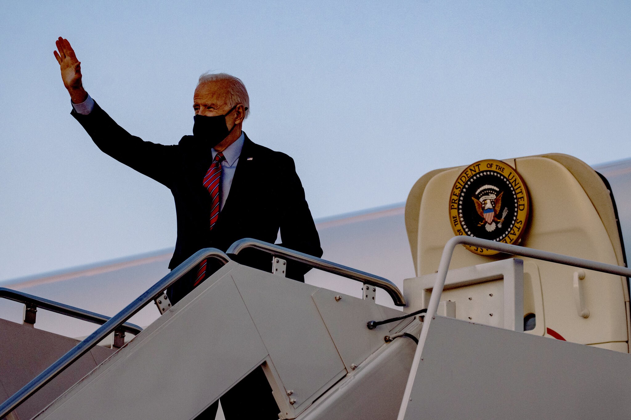 US President Joe Biden boarding the Air Force One