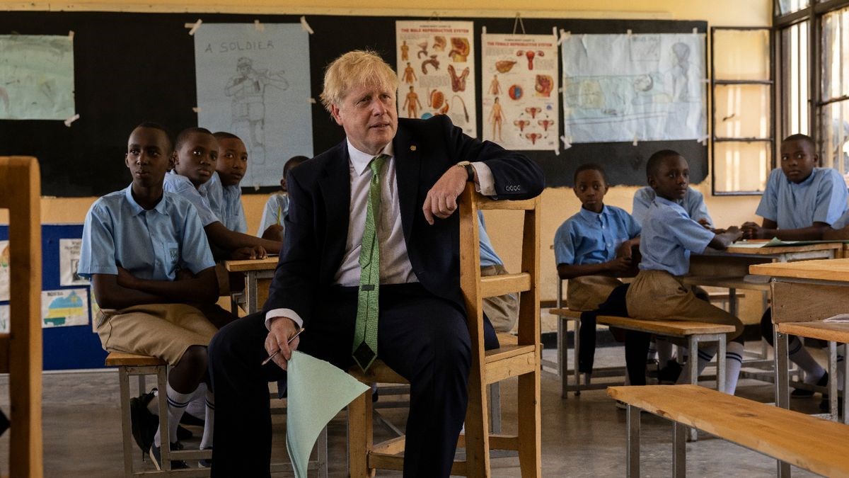 Boris Johnson visited the GS Kacyiru II school on the sidelines of the Commonwealth Heads of Government Meeting in Rwanda (Getty)