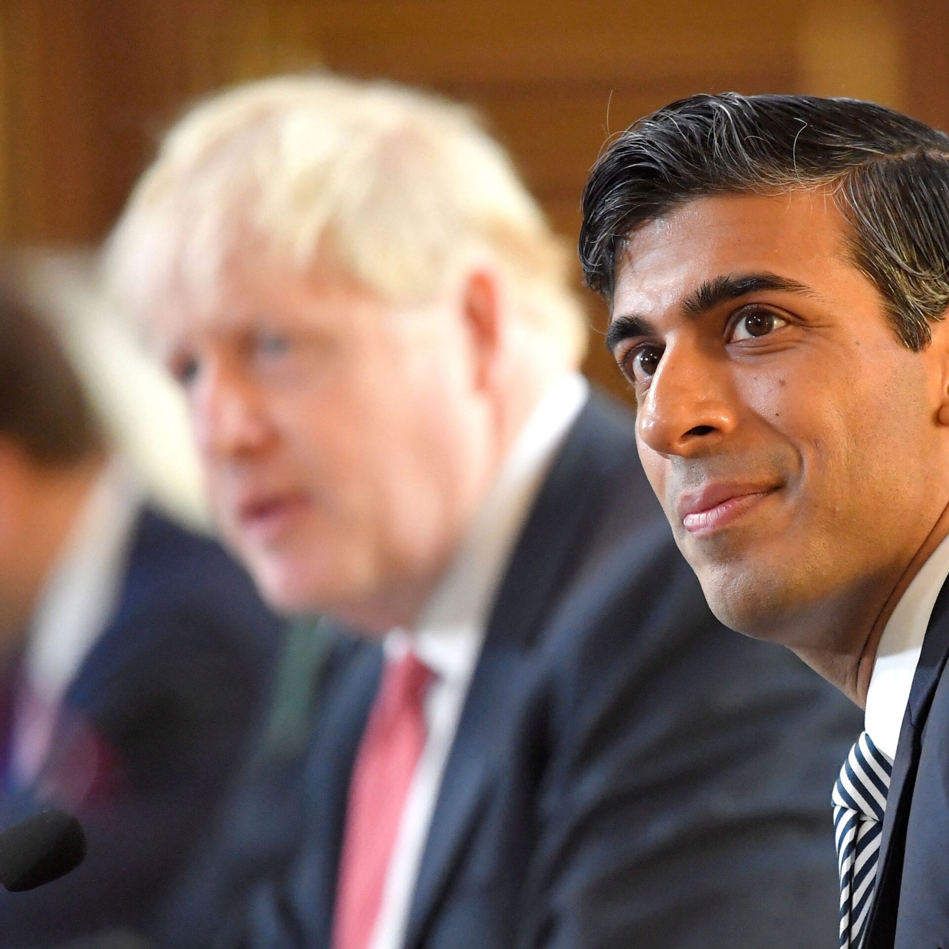 Johnson urges ousted UK PM candidates to support anyone but Sunak.