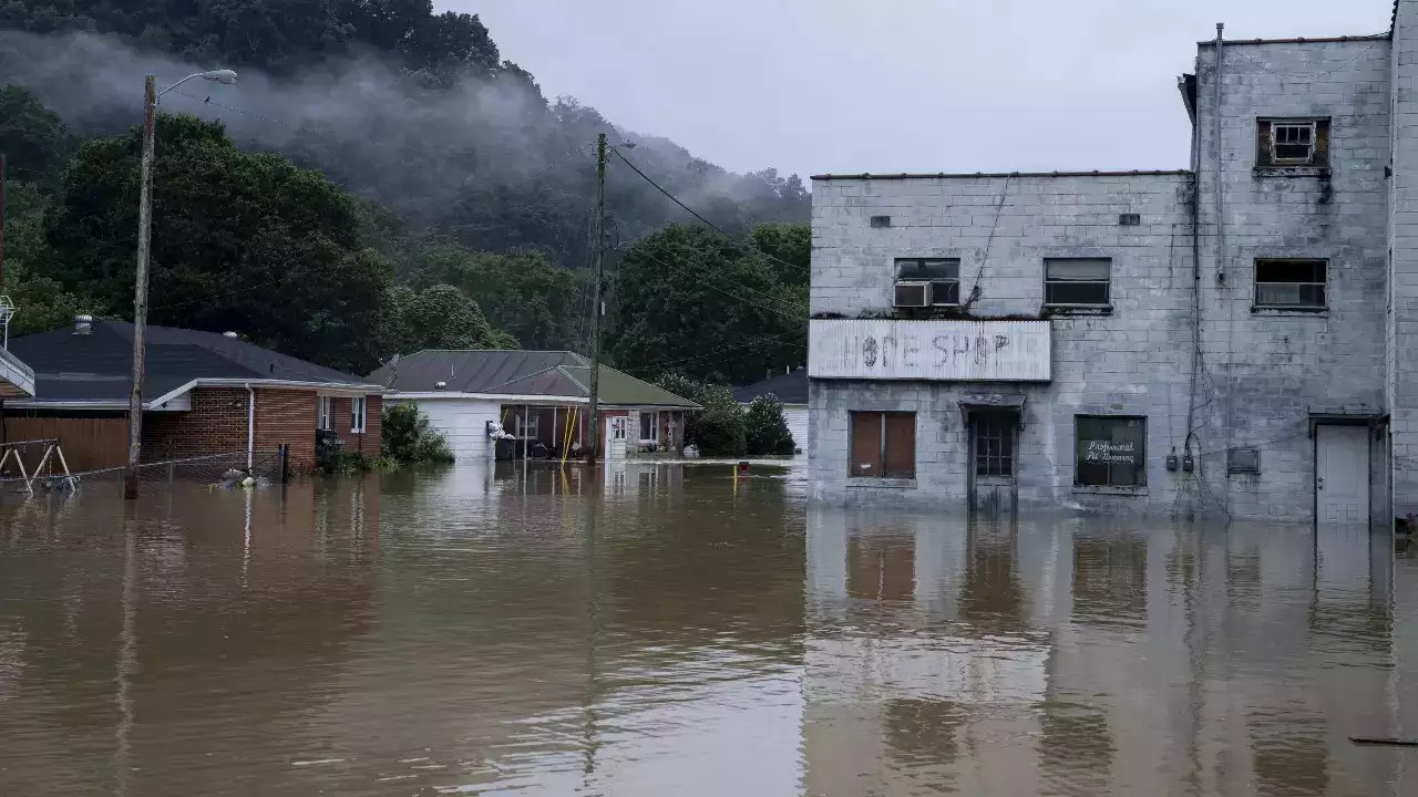 Death toll from Kentucky flooding rises to 37.