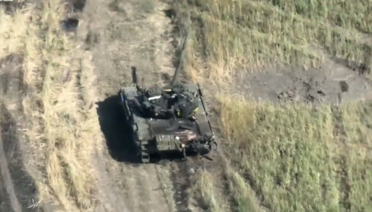 Screengrab of a destroyed Ukainian T-72 from a video published by the Russian MoD depicting results of battles on the Kherson front, August 30, 2022