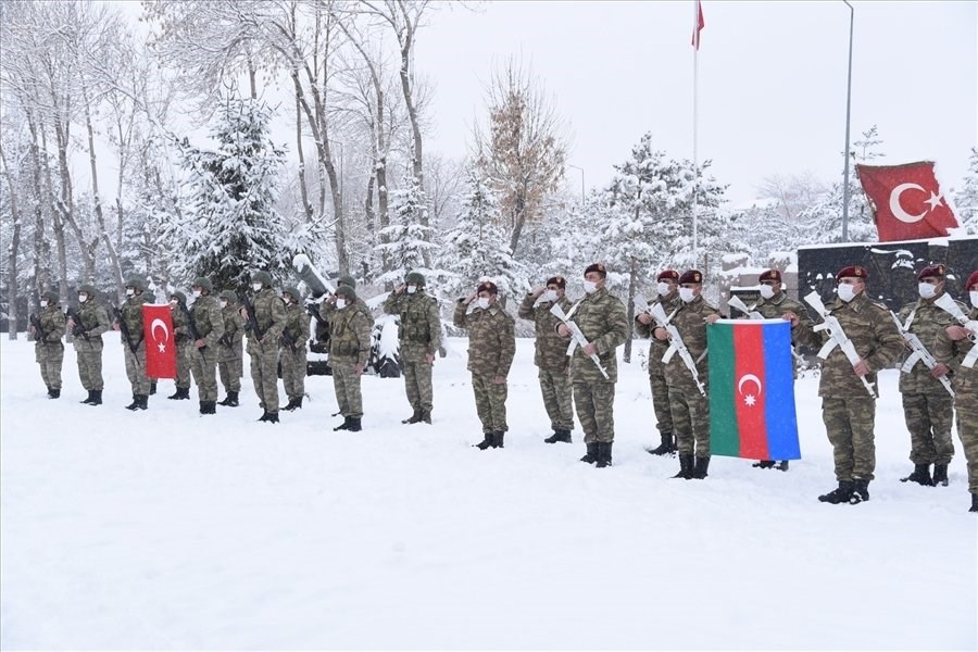 Azerbaijan, Turkey to conduct joint drills