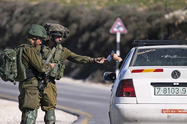 Palestine: Occupation forces launch an arrest campaign in West Bank.