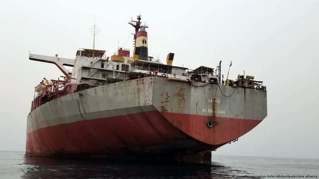 SANA: Saudi-led coalition seizes 13th Yemeni fuel vessel