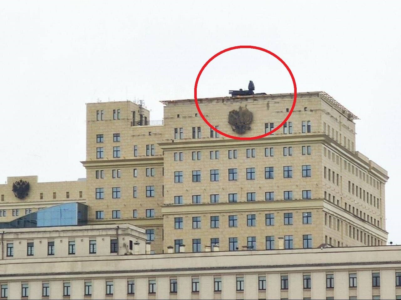 One of the missile systems installed on the roof of a top-sensitive building in Moscow (Twitter)