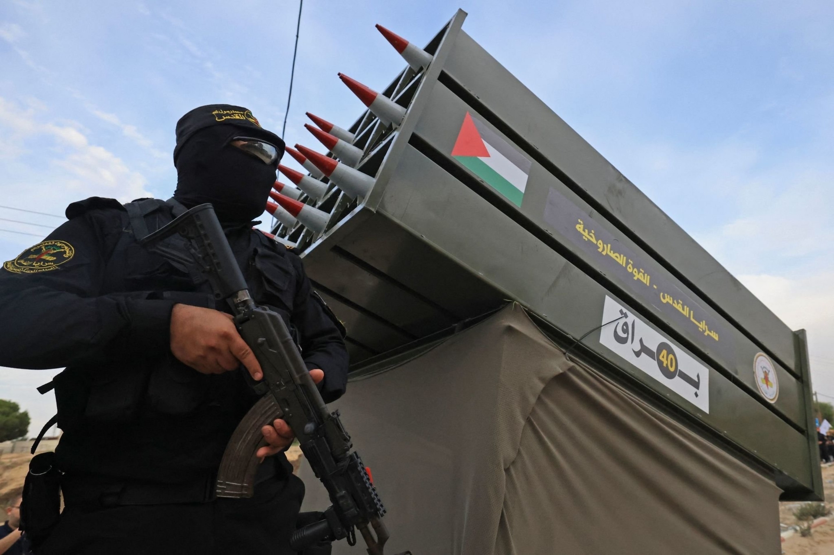 Al-Quds Brigades unveils homegrown weapons at unprecedented parade.