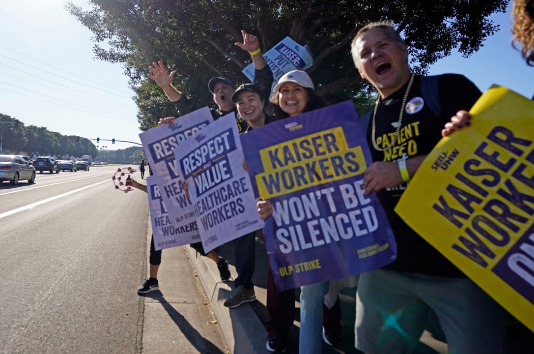 Kaiser Permanente workers picket Wednesday, Oct. 4, 2023, in Irvine, California, US (AP)