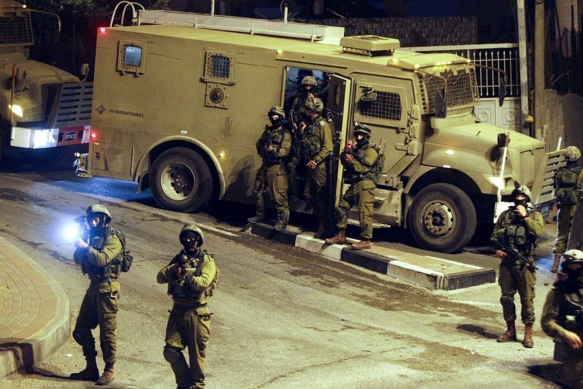 Israeli occupation forces storming a Palestinian camp (Archive)