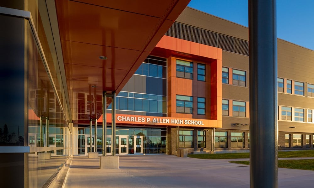 A view of the Charles P. Allen High School in Nova Scotia in 2013 (Creative Commons/Jpwadden)