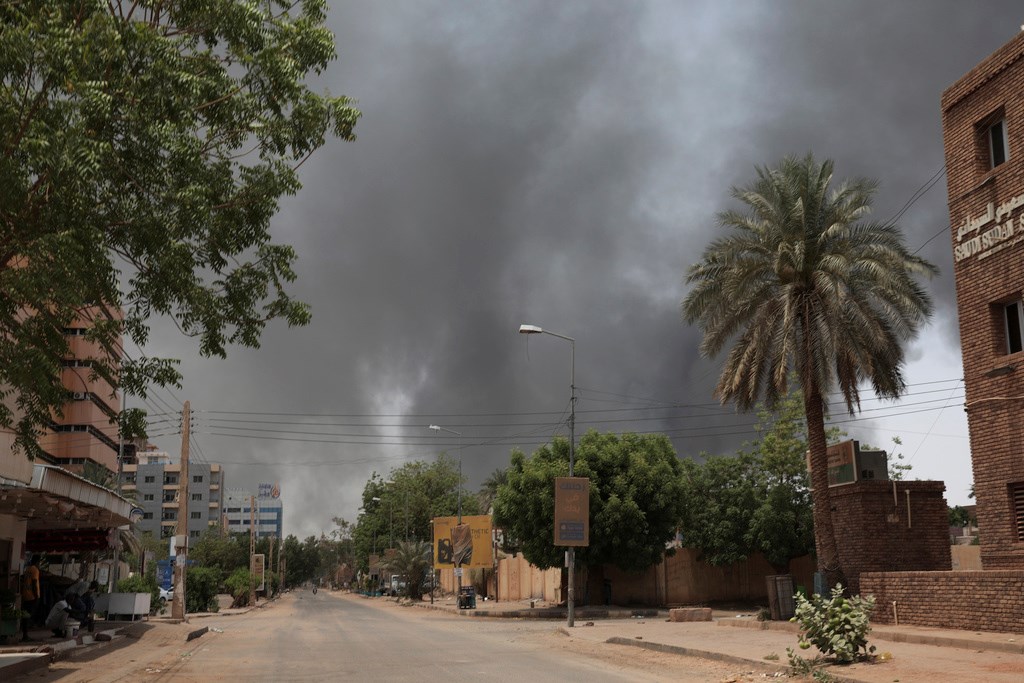 Smoke is seen rising in Khartoum, Sudan, Saturday, April 15, 2023 (AP Photo/Marwan Ali)