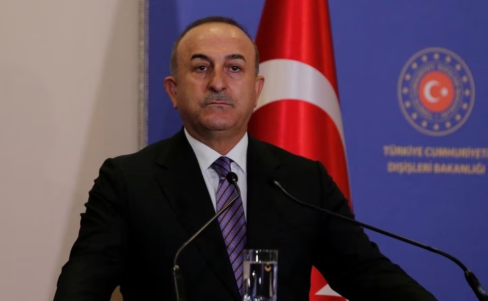 Turkish Foreign Minister Mevlut Cavusoglu holds a press conference in Istanbul, Turkey, 3 November 2022. (Reuters)