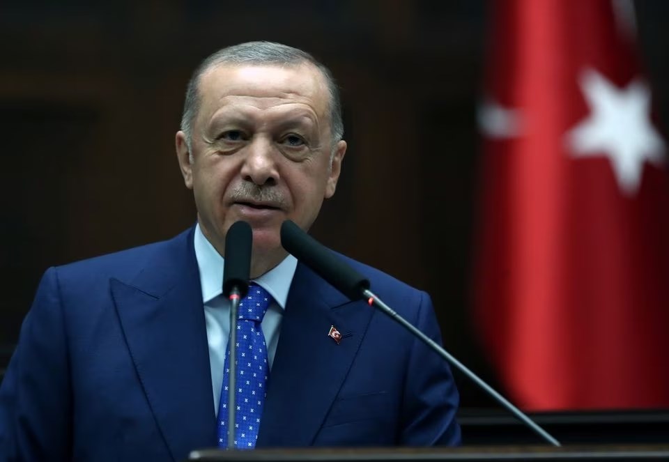 Turkish President Recap Tayyip Erdogan speaks to members of the Justice and Development Party in Ankara, Turkey, Presidential Press Office Handout, 28 May 2022. (Reuters)