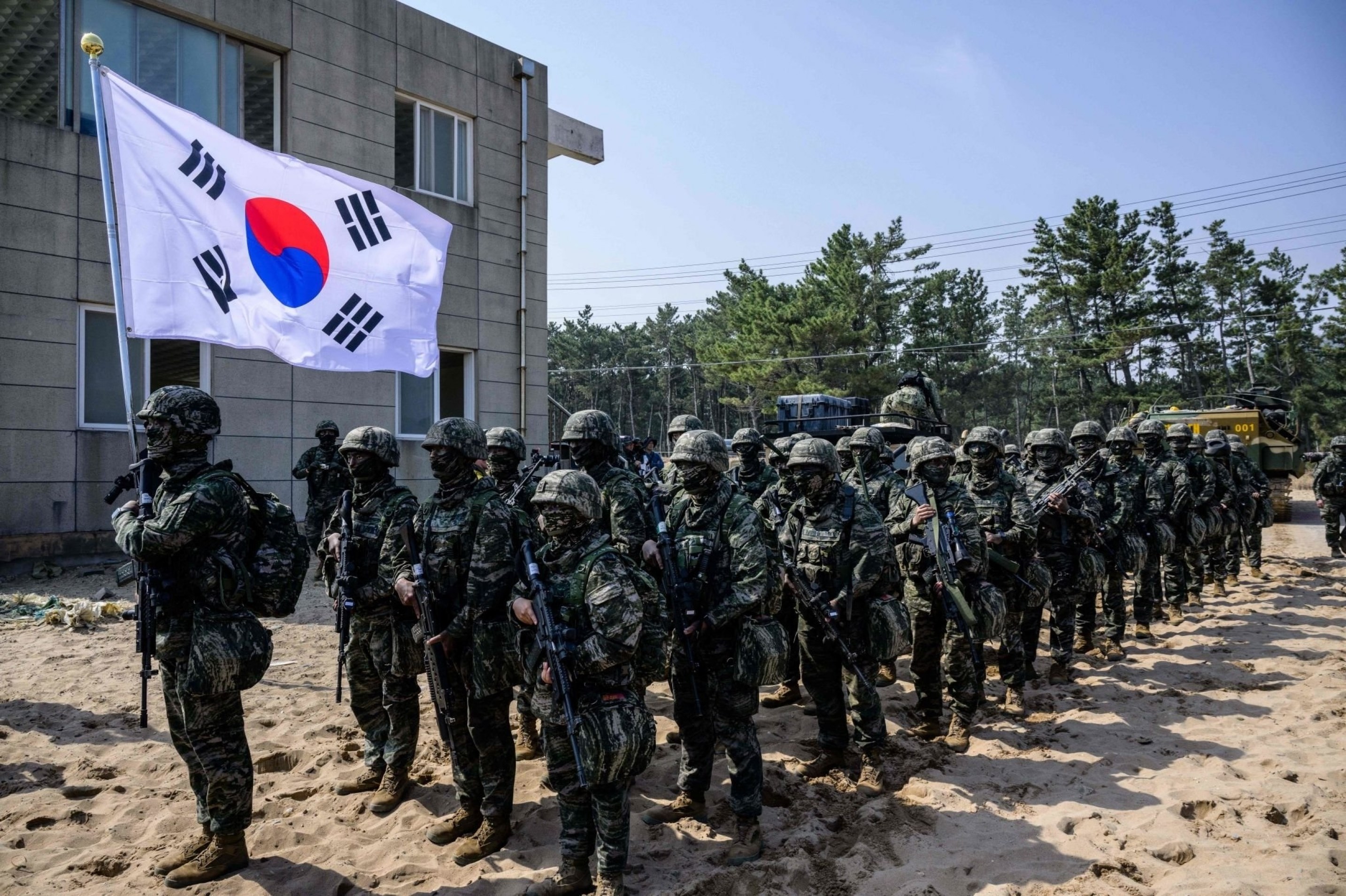 South Korea continues to sharpen its discourse against DPRK as US deploys nuclear capable submarine.