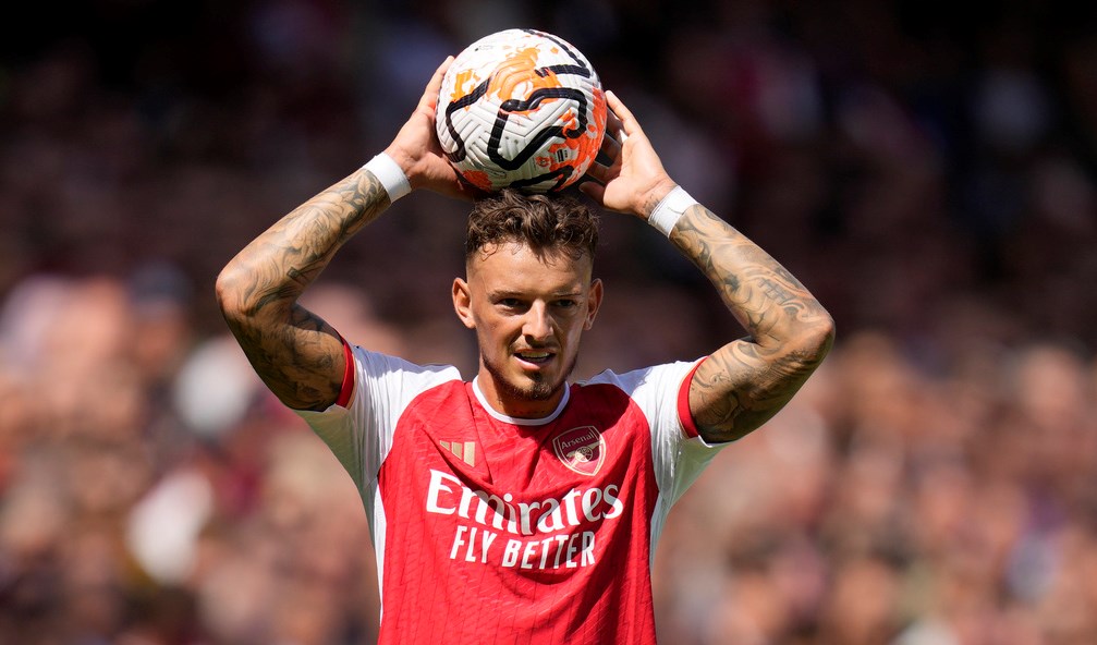 Arsenals Ben White holds the ball during the English Premier League soccer match between Arsenal and Nottingham Forest at Emirates stadium in London, Saturday, Aug. 12, 2023. (AP)