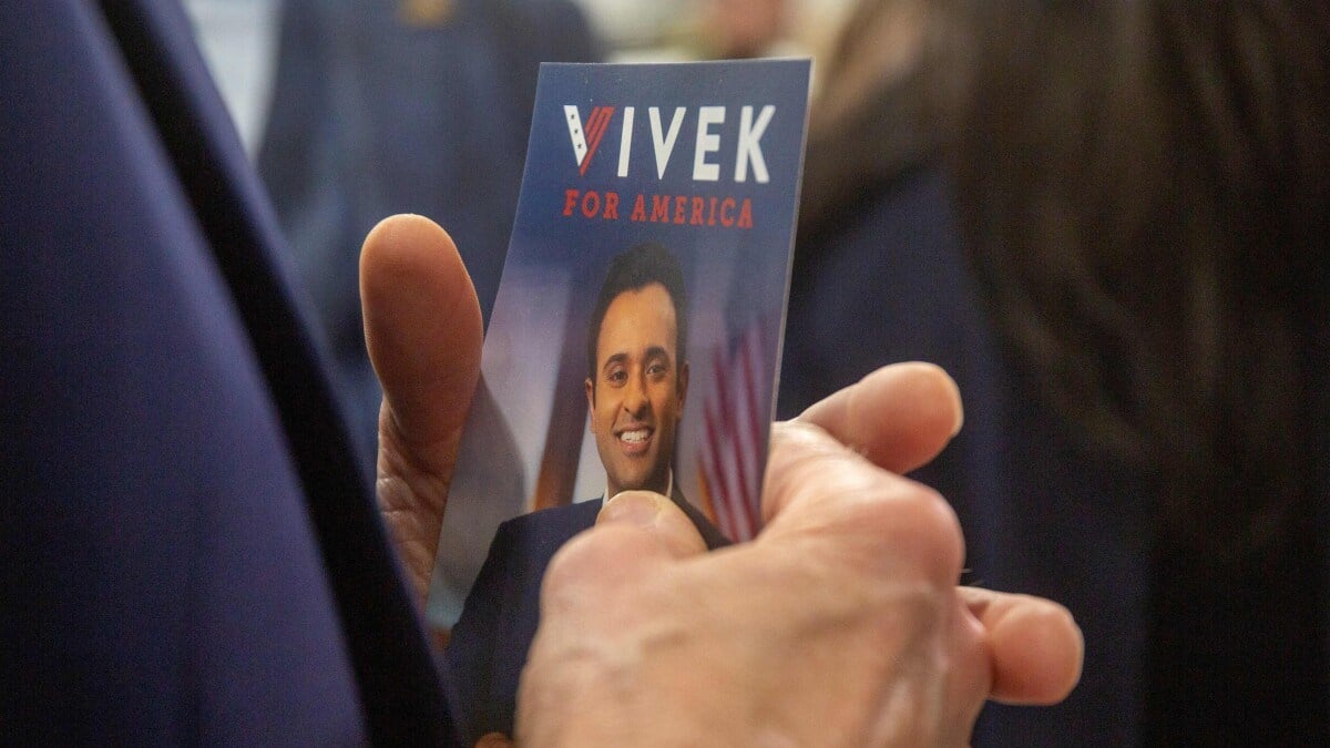 a pamphlet for U.S. entrepreneur and 2024 presidential hopeful Vivek Ramaswamy at the Horizon Events Center in Clive, Iowa, on April 22, 2023 (AFP)