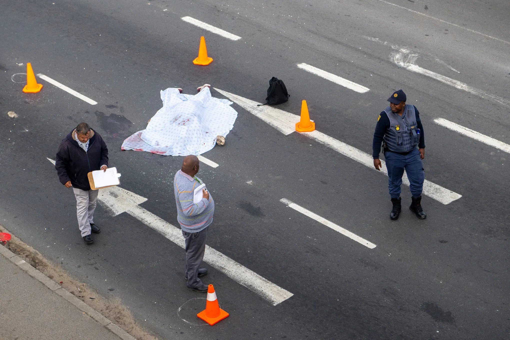 Deadly protests in Cape Town as government targets Minibus drivers.