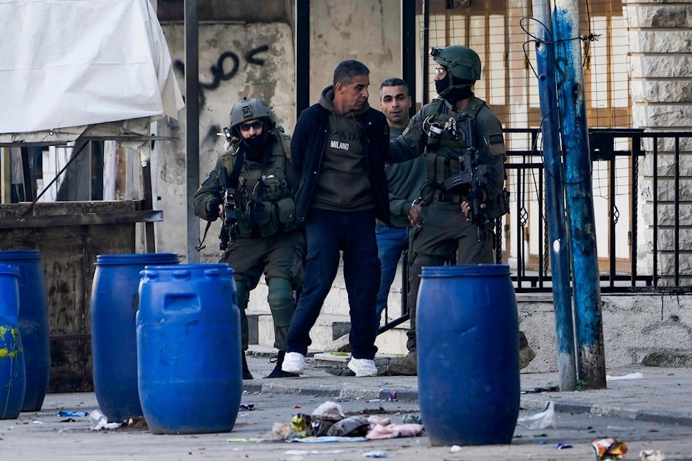 IOF raid al-Far'a refugee camp , confrontations ensue