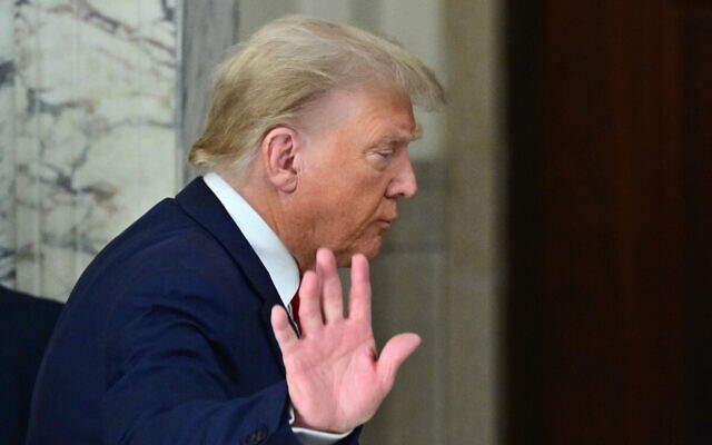 Latino voter landscape shifts: Trump gains momentum in recent poll