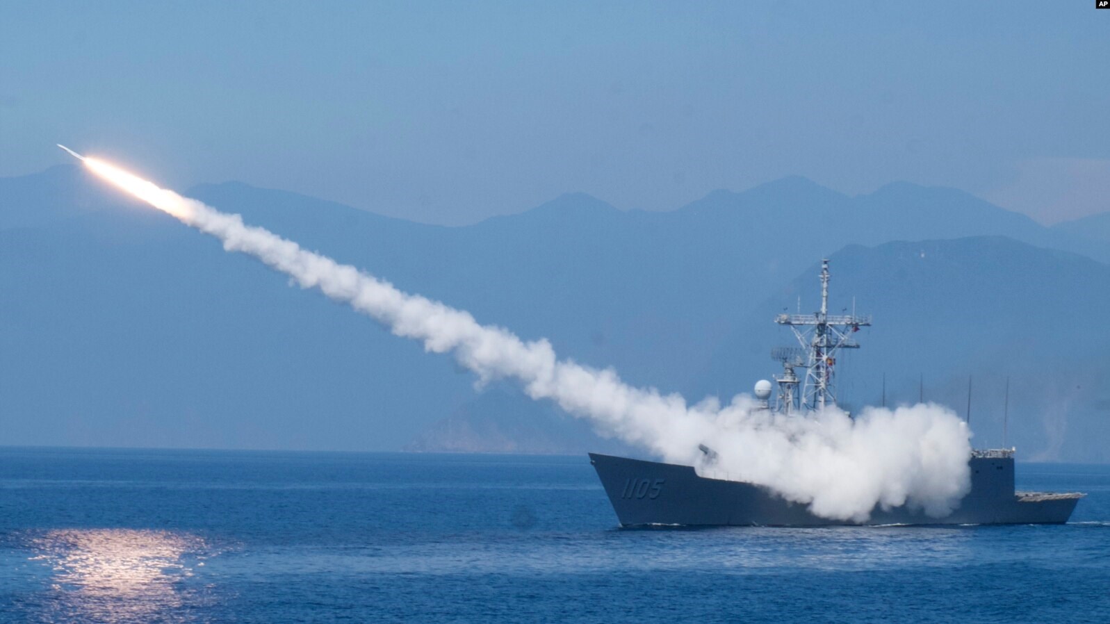 A Cheng Kung class frigate fires an anti air missile as part of a navy demonstration in Taiwan's annual Han Kuang exercises off the island's eastern coast near the city of Yilan, Taiwan, July 26, 2022. (AP)
